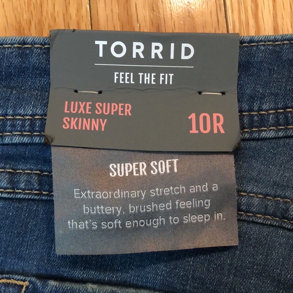 TORRID size 10R mid rise luxe super skinny - Picture 11 of 16